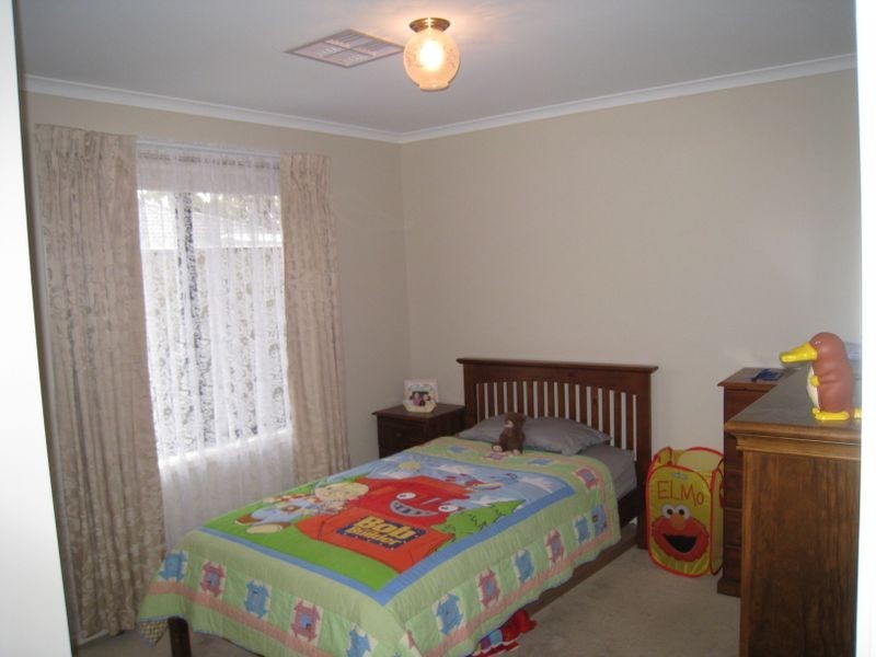 25 Eton Drive, Andrews Farm SA 5114