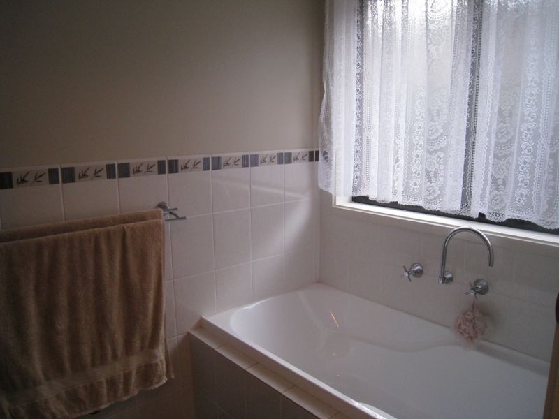 25 Eton Drive, Andrews Farm SA 5114