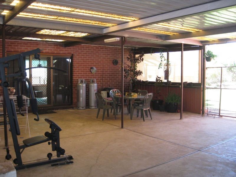 20 Garlick Road, Elizabeth Park SA 5113