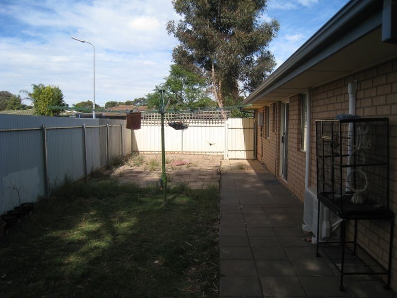 7 Carabeen Crescent, Andrews Farm SA 5114