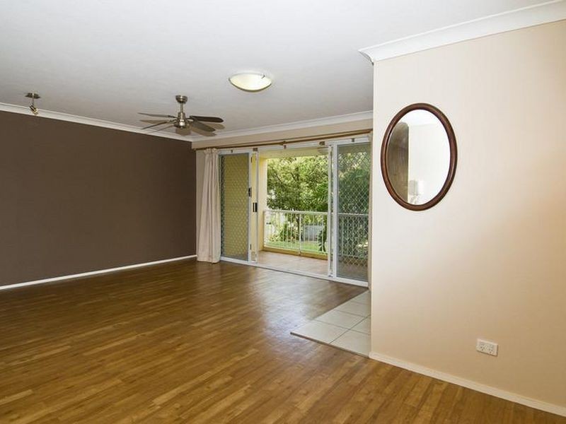 1/16 Stanhill Drive, Chevron Island QLD 4217