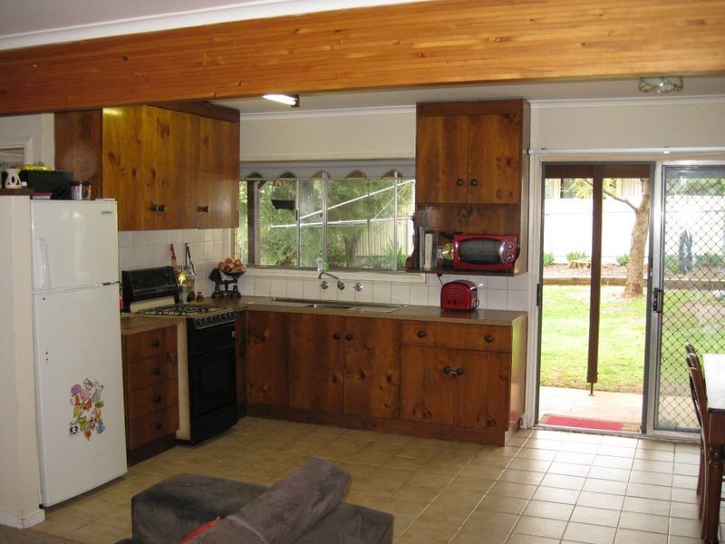 18 Landy Avenue, Gulfview Heights SA 5096