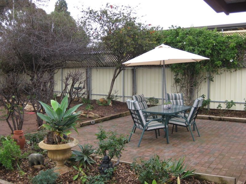 18 Landy Avenue, Gulfview Heights SA 5096