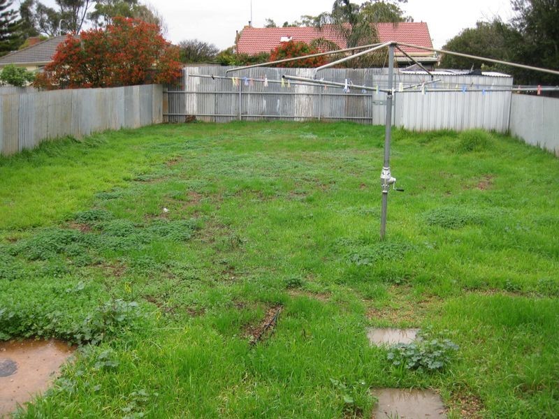 18 Stone Road, Elizabeth Downs SA 5113