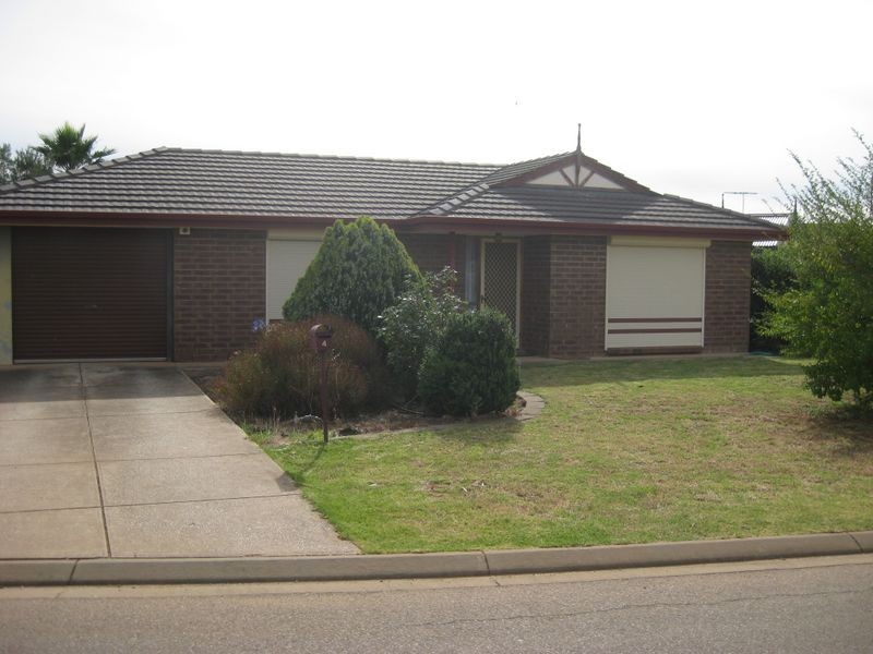 4 Riddoch Drive, Andrews Farm SA 5114