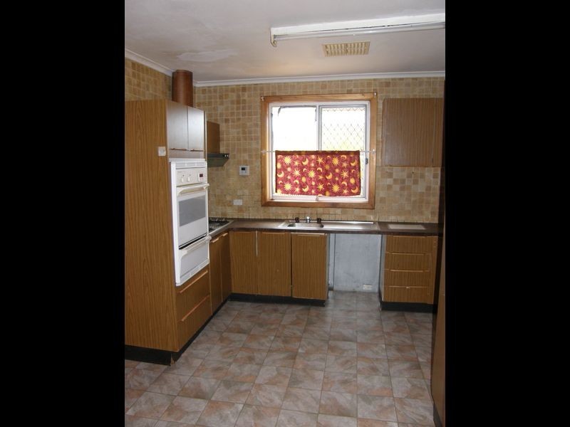 16 Mavros Road, Elizabeth Downs SA 5113