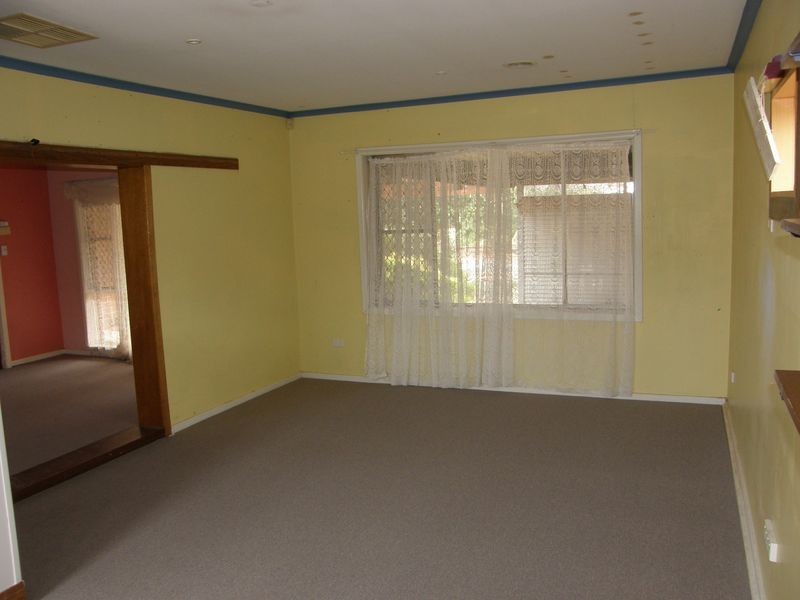 16 Mavros Road, Elizabeth Downs SA 5113