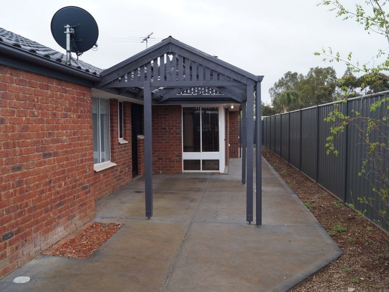 5 Bluegum Court, Munno Para West SA 5115