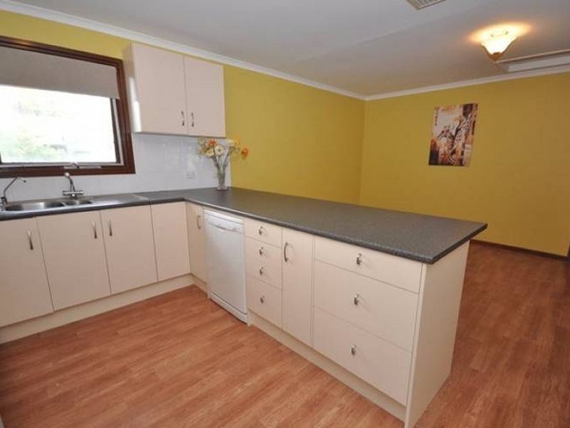 19 Cardnell Cres, Elizabeth East SA 5112