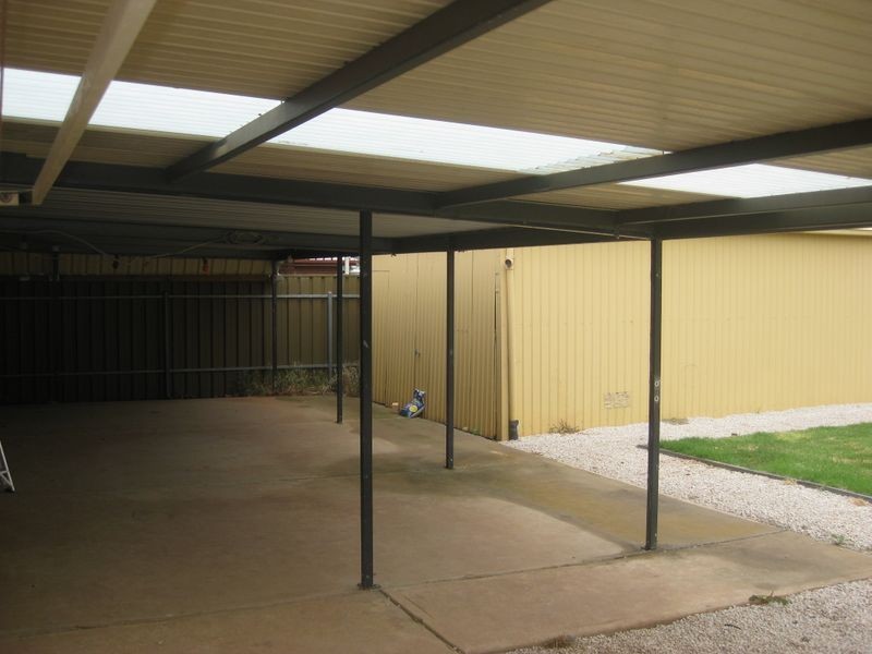 17 Dawn Close, Andrews Farm SA 5114