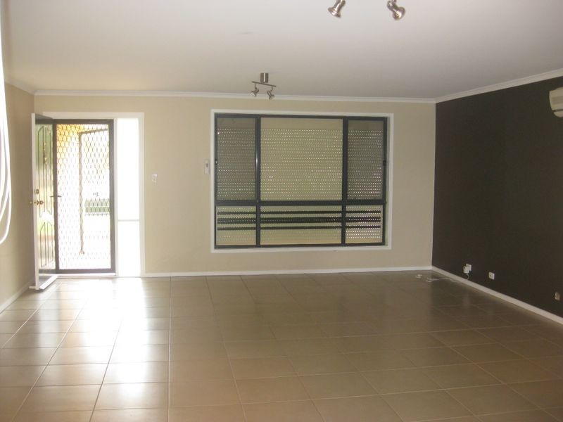 17 Dawn Close, Andrews Farm SA 5114