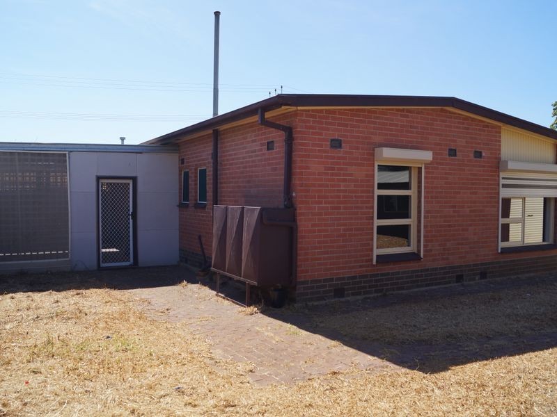 24 Saint Road, Smithfield Plains SA 5114