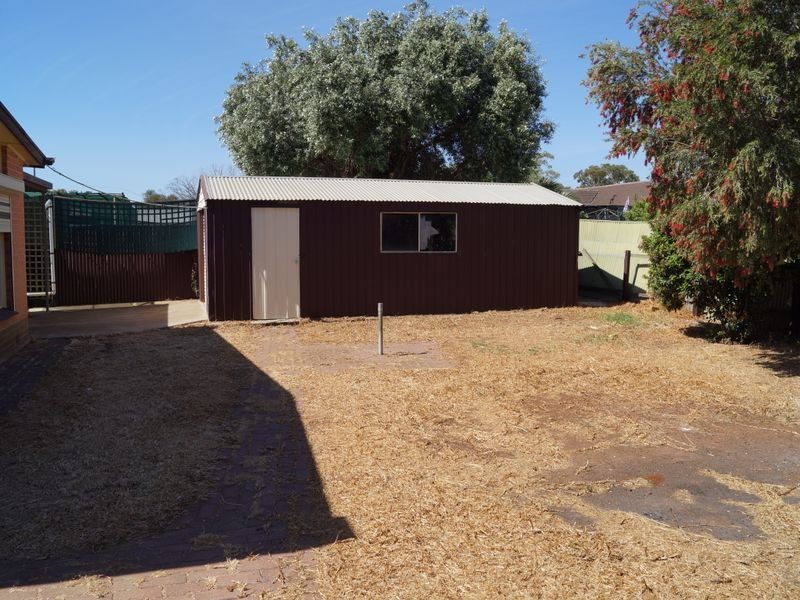 24 Saint Road, Smithfield Plains SA 5114