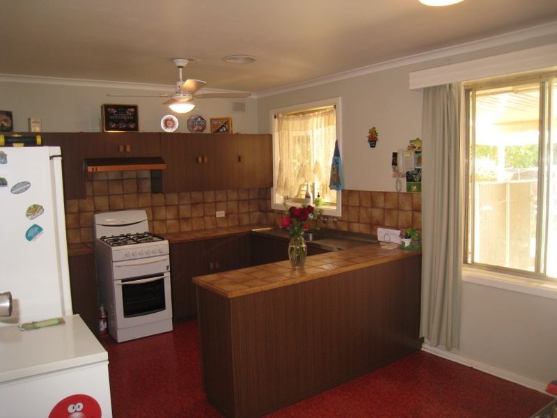 7 Preston Street, Elizabeth Downs SA 5113