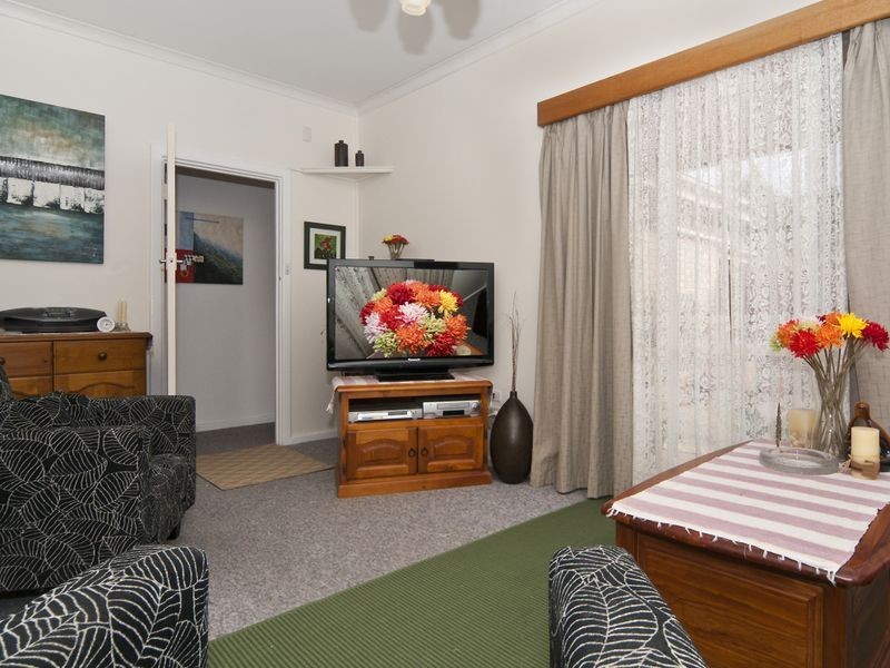 25 Andrews Road, Elizabeth Downs SA 5113