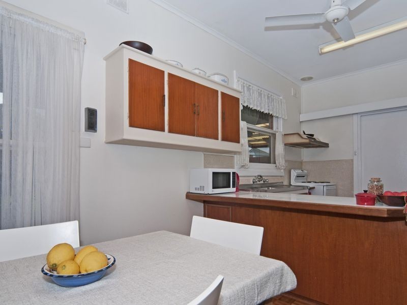 25 Andrews Road, Elizabeth Downs SA 5113