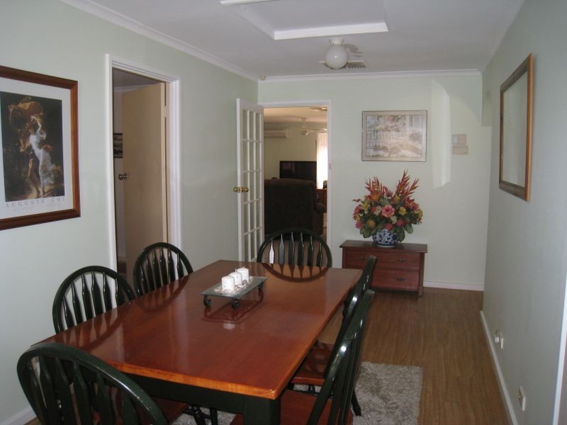 15 Linger Crescent, Elizabeth Downs SA 5113