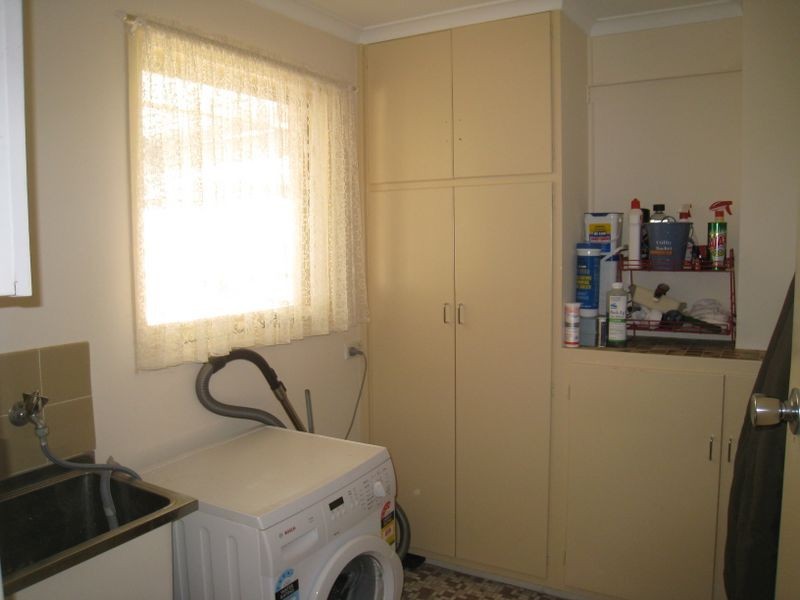 15 Linger Crescent, Elizabeth Downs SA 5113