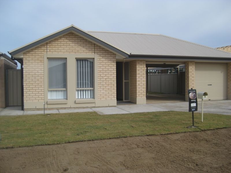 8 Melvina Road, Paralowie SA 5108