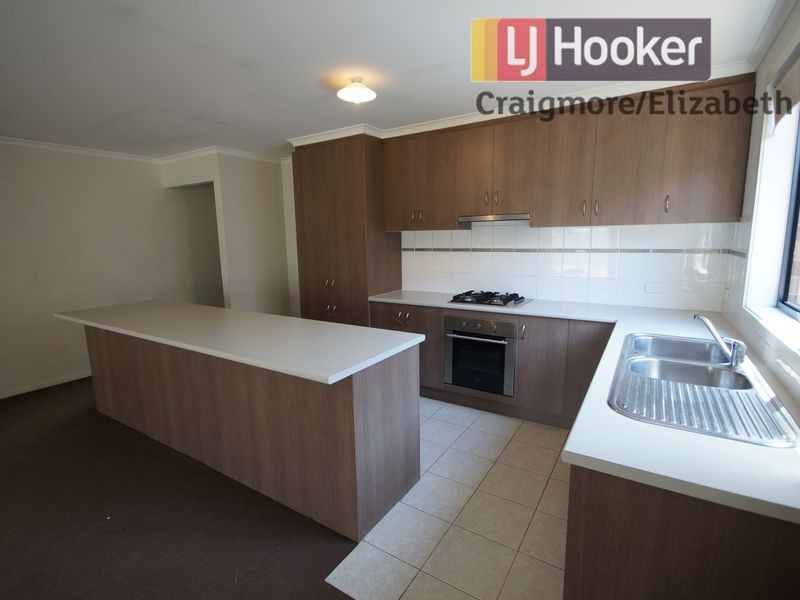 31 Lakeside Drive, Andrews Farm SA 5114