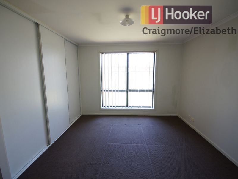 31 Lakeside Drive, Andrews Farm SA 5114