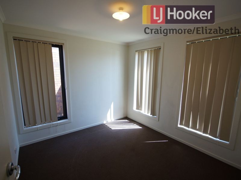 31 Lakeside Drive, Andrews Farm SA 5114