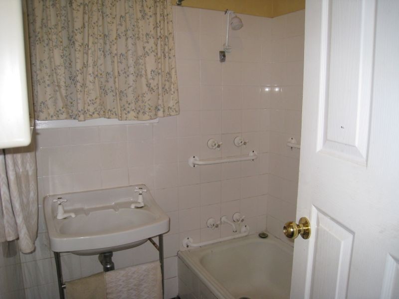 22 Tolmer Road, Elizabeth Park SA 5113