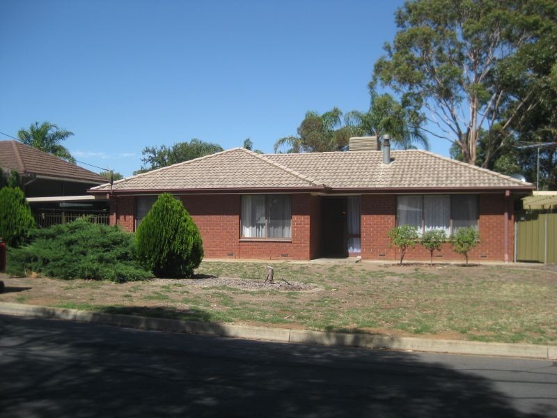6 Russell Street, Evanston Park SA 5116