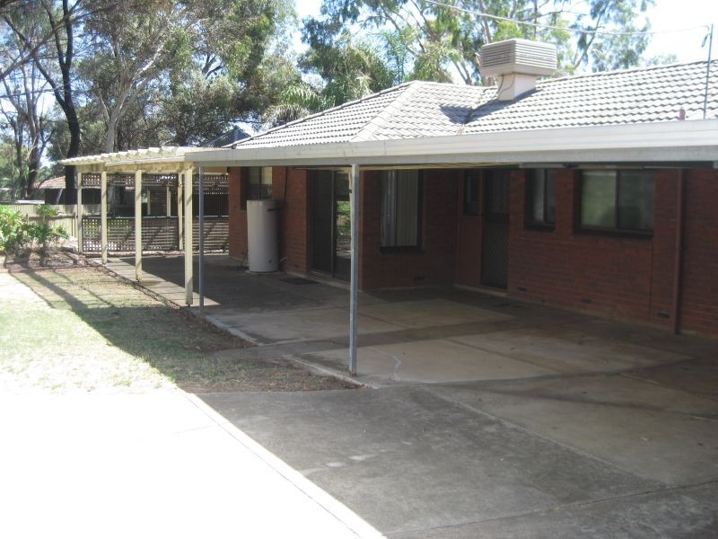 6 Russell Street, Evanston Park SA 5116