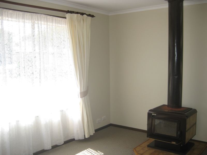 6 Russell Street, Evanston Park SA 5116