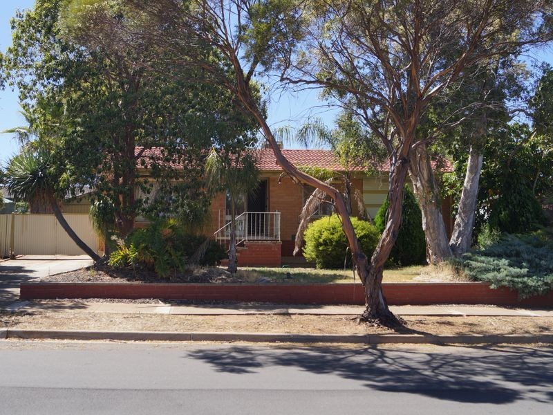 30 Woodlands Road, Elizabeth Downs SA 5113
