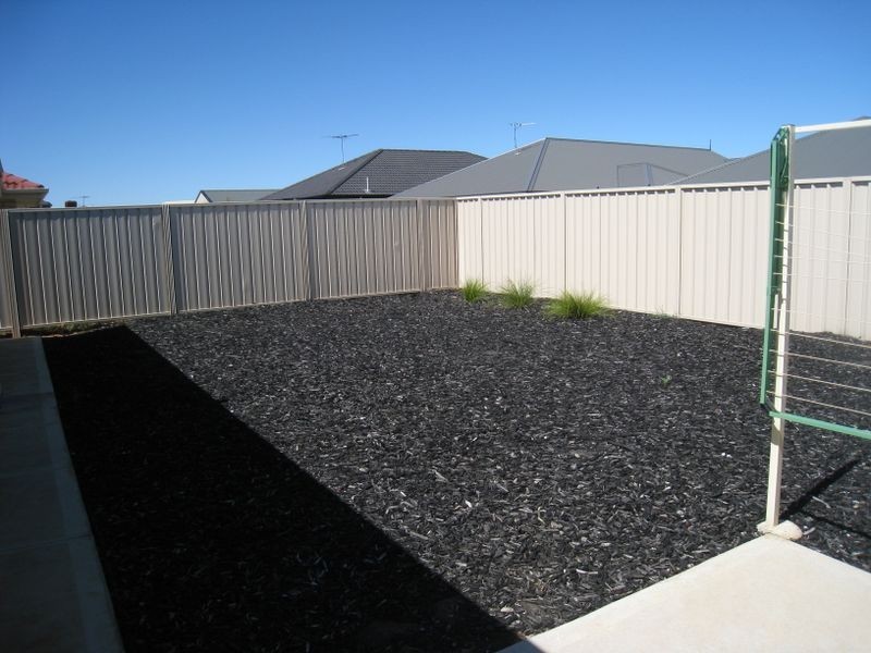 14 Burwood Road, Munno Para West SA 5115