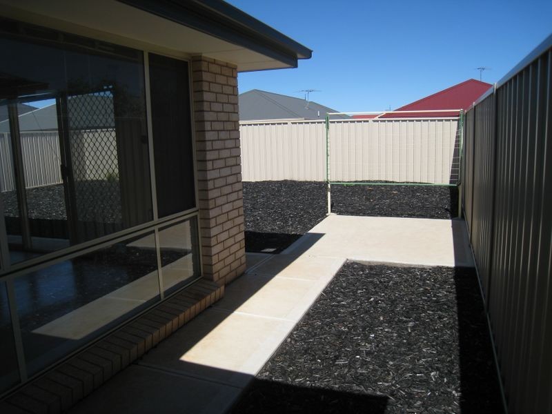 14 Burwood Road, Munno Para West SA 5115