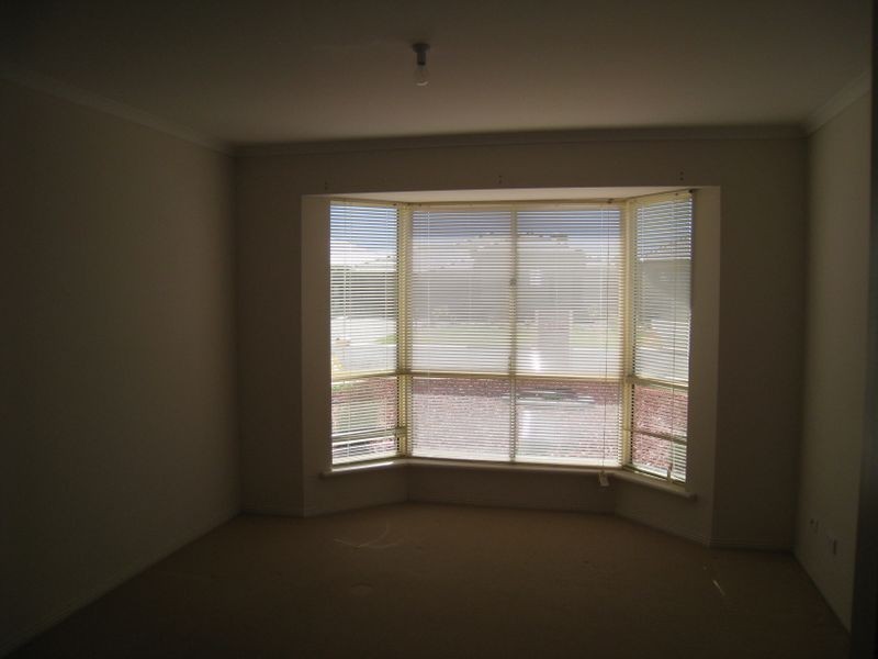14 Burwood Road, Munno Para West SA 5115