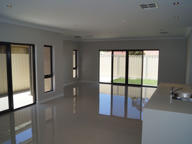 8 Harry Court, Munno Para West SA 5115