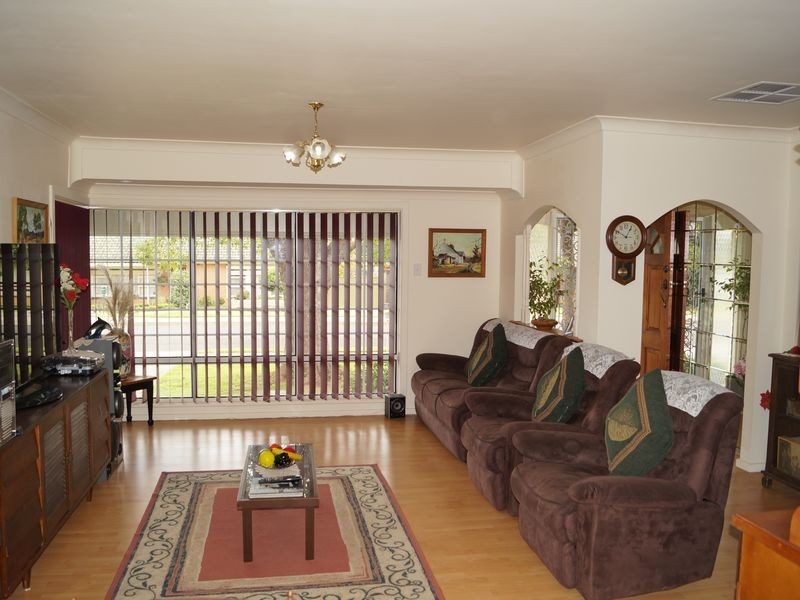 18 Bridport Street, Elizabeth Park SA 5113