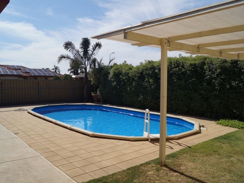 1 Hillier Court, Andrews Farm SA 5114