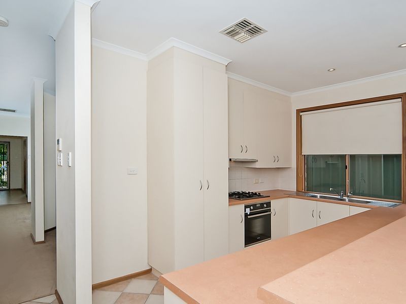 11 Brookside Drive, Mawson Lakes SA 5095