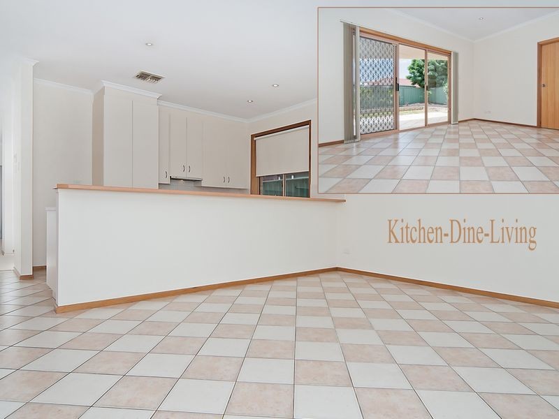 11 Brookside Drive, Mawson Lakes SA 5095