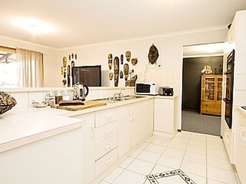 14 Cherrytree Crescent, Blakeview SA 5114