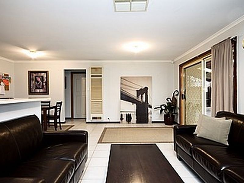 14 Cherrytree Crescent, Blakeview SA 5114