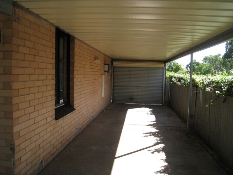 33 Andrews Road, Elizabeth Downs SA 5113