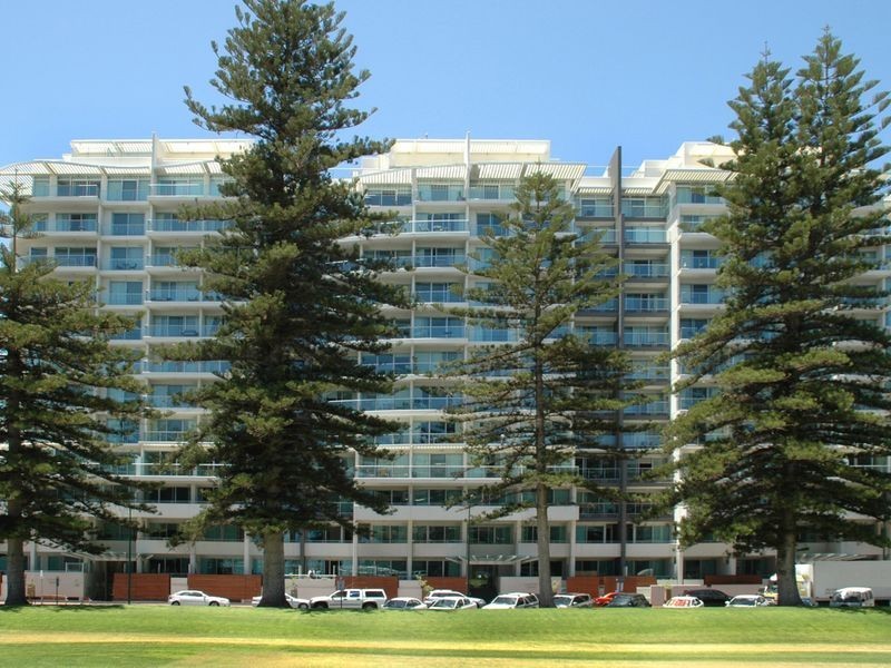 1102/25 Colley Terrace, Glenelg SA 5045