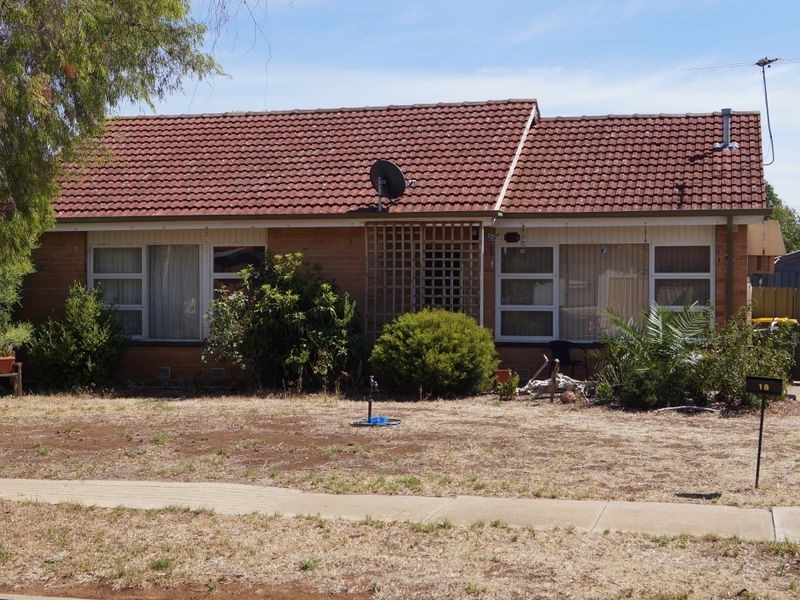 18 Hinsley Road, Smithfield Plains SA 5114