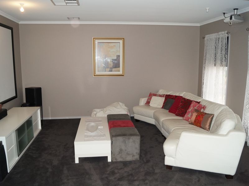 16 Darryl Street, Blakeview SA 5114