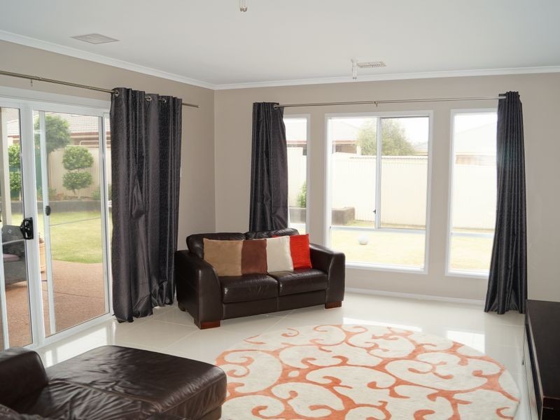 16 Darryl Street, Blakeview SA 5114