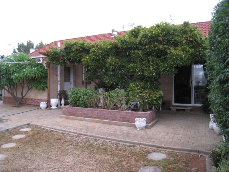 12 Marnhull Street, Elizabeth Grove SA 5112