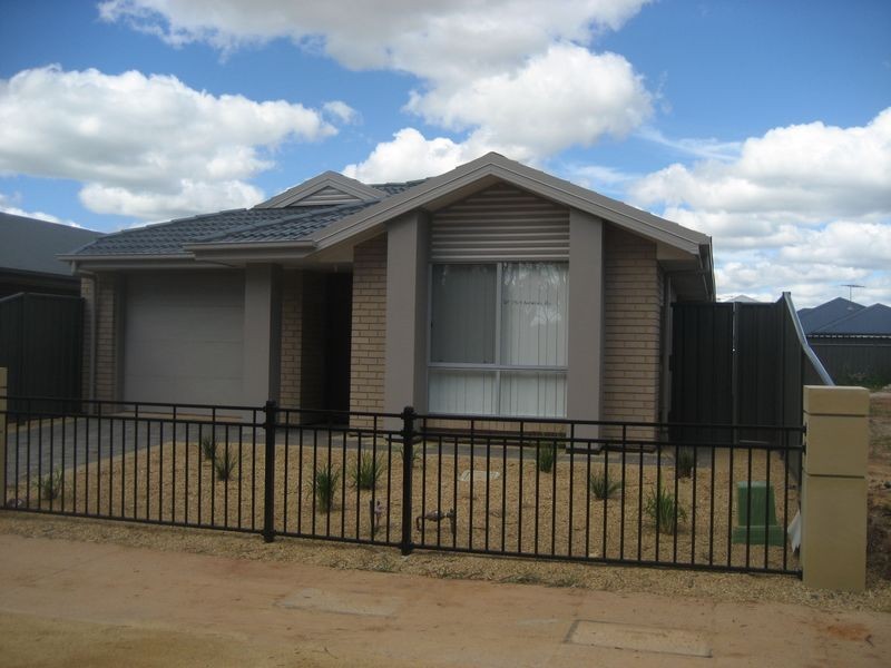 528 Andrews Road, Andrews Farm SA 5114