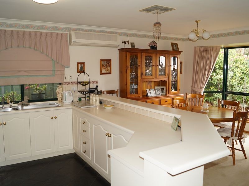 1 Knights Bridge Court, Hillbank SA 5112