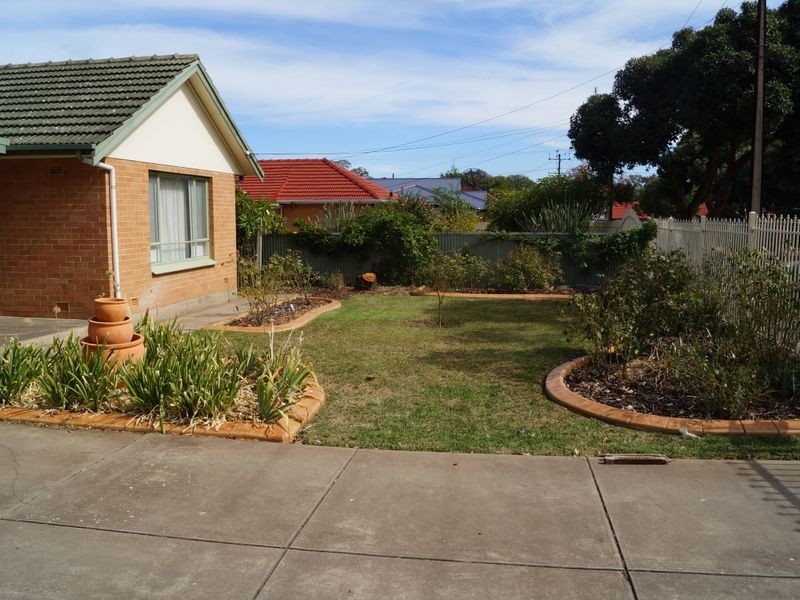 7 Donald Avenue, Valley View SA 5093